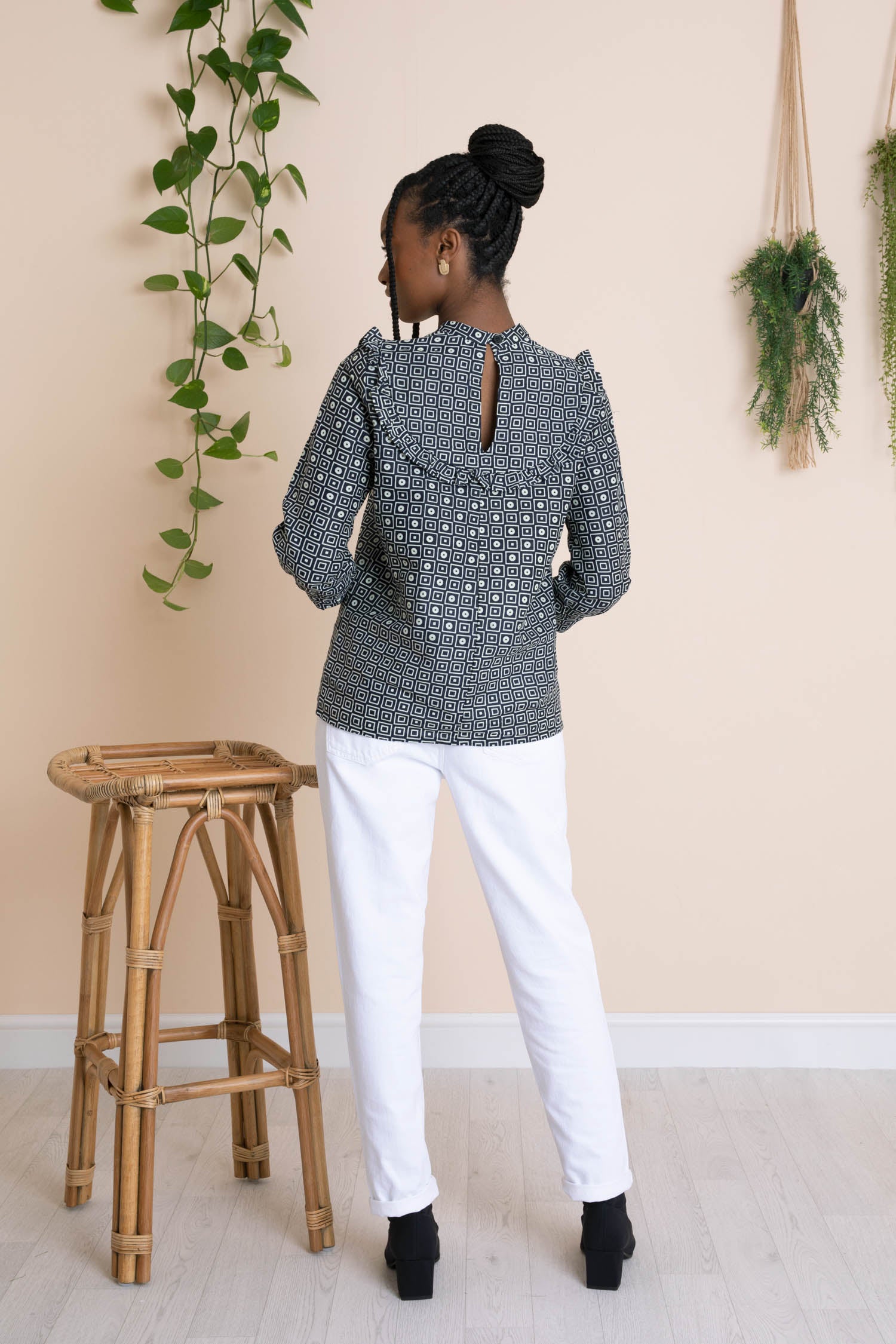 Loveness Frilly Shirt in Black Diamonds