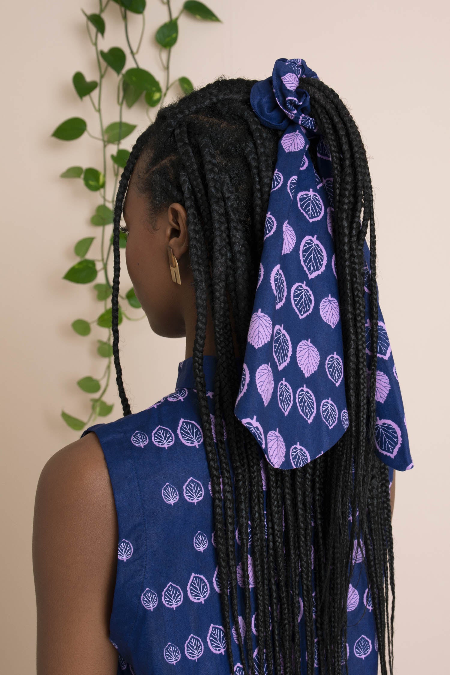 Victoria Sleeveless Shirt Dress in Purple Flora