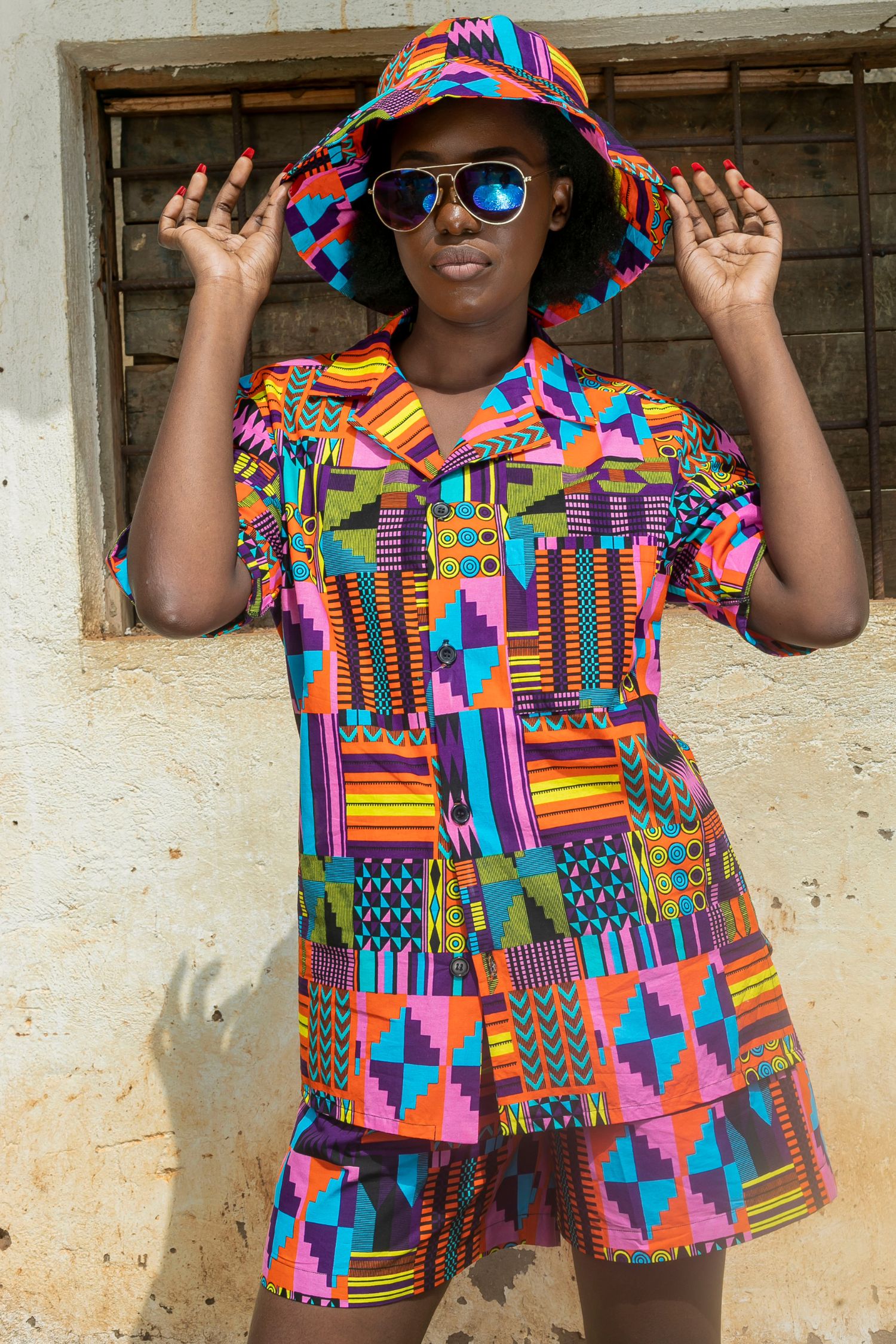 Tahj Unisex Shirt in Savannah Rainbow