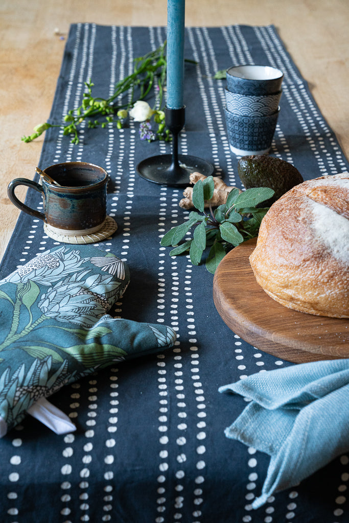 One Size Single Oven Glove - Blue Protea