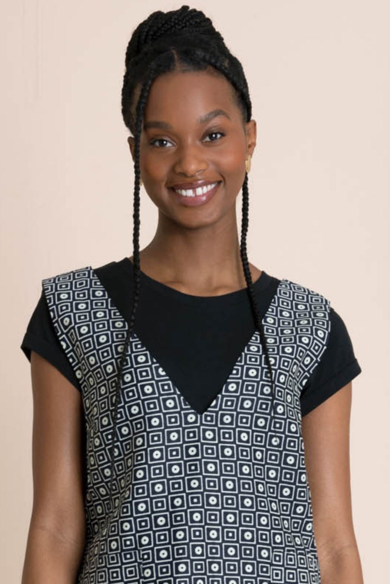 Organic Black Cotton Cropped T-shirt