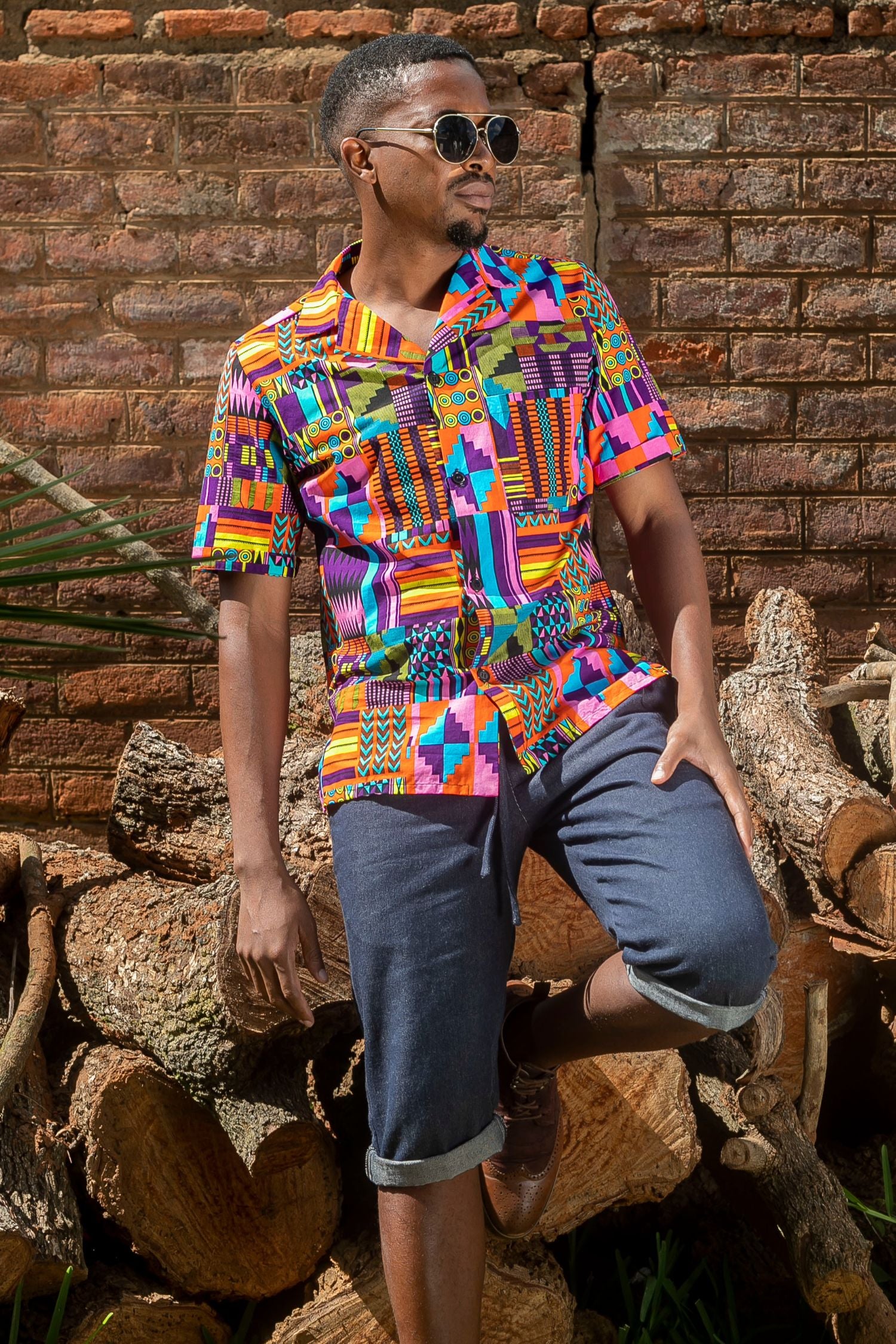 Tahj Unisex Shirt in Savannah Rainbow
